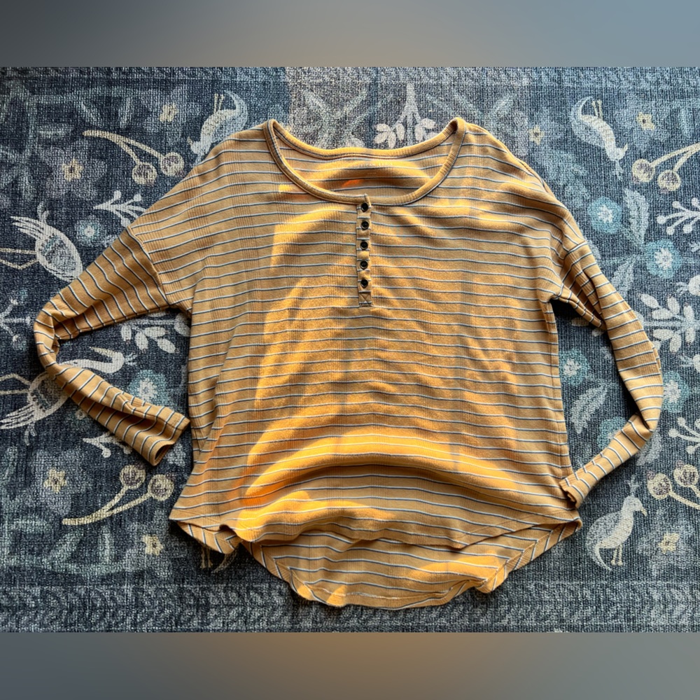 American Eagle oversized Henley, long sleeve tee